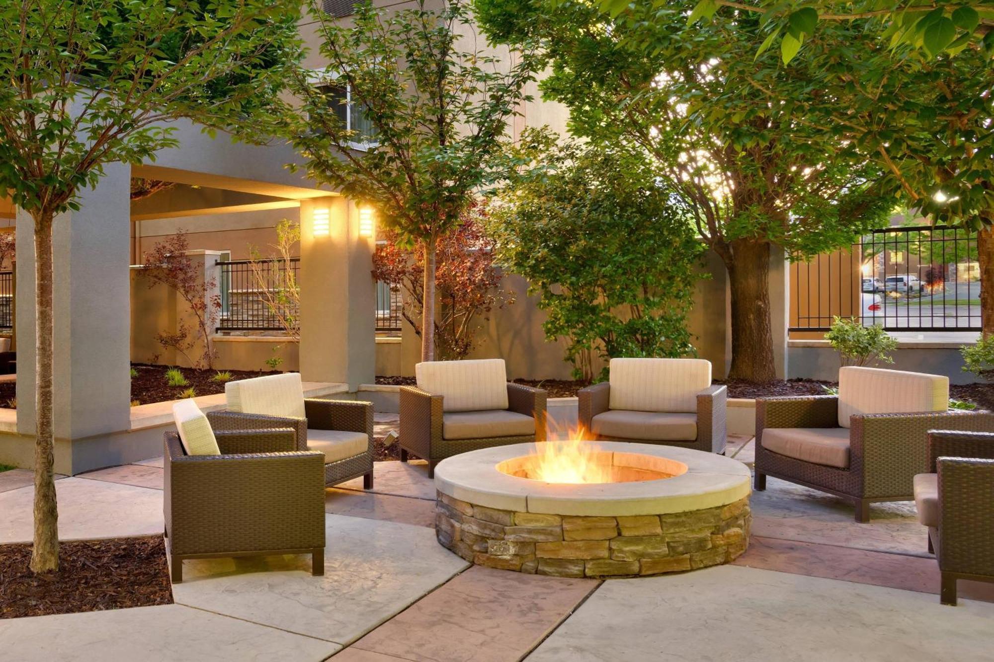 Courtyard By Marriott Salt Lake City Sandy Esterno foto