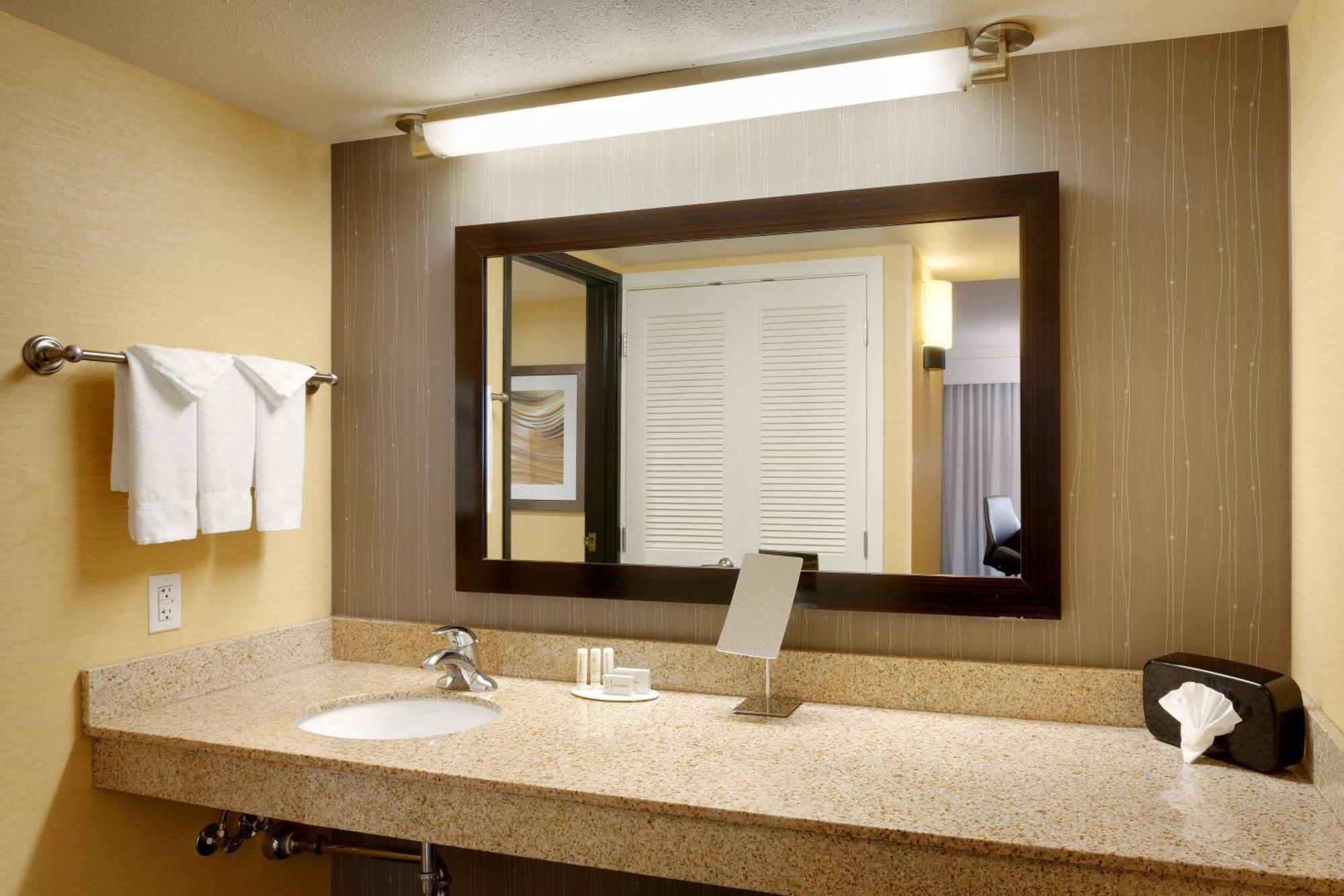 Courtyard By Marriott Salt Lake City Sandy Esterno foto